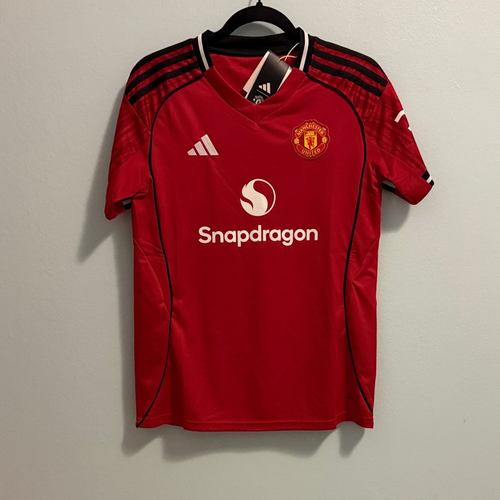 Adidas Manchester United 25/26 Women’s Home Jersey